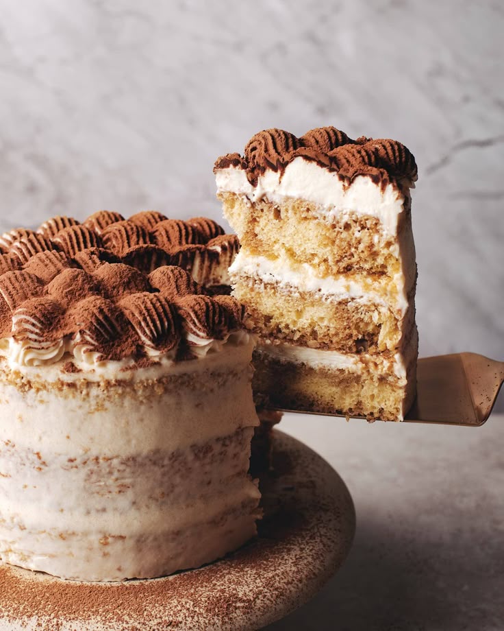 Tiramisu Cake